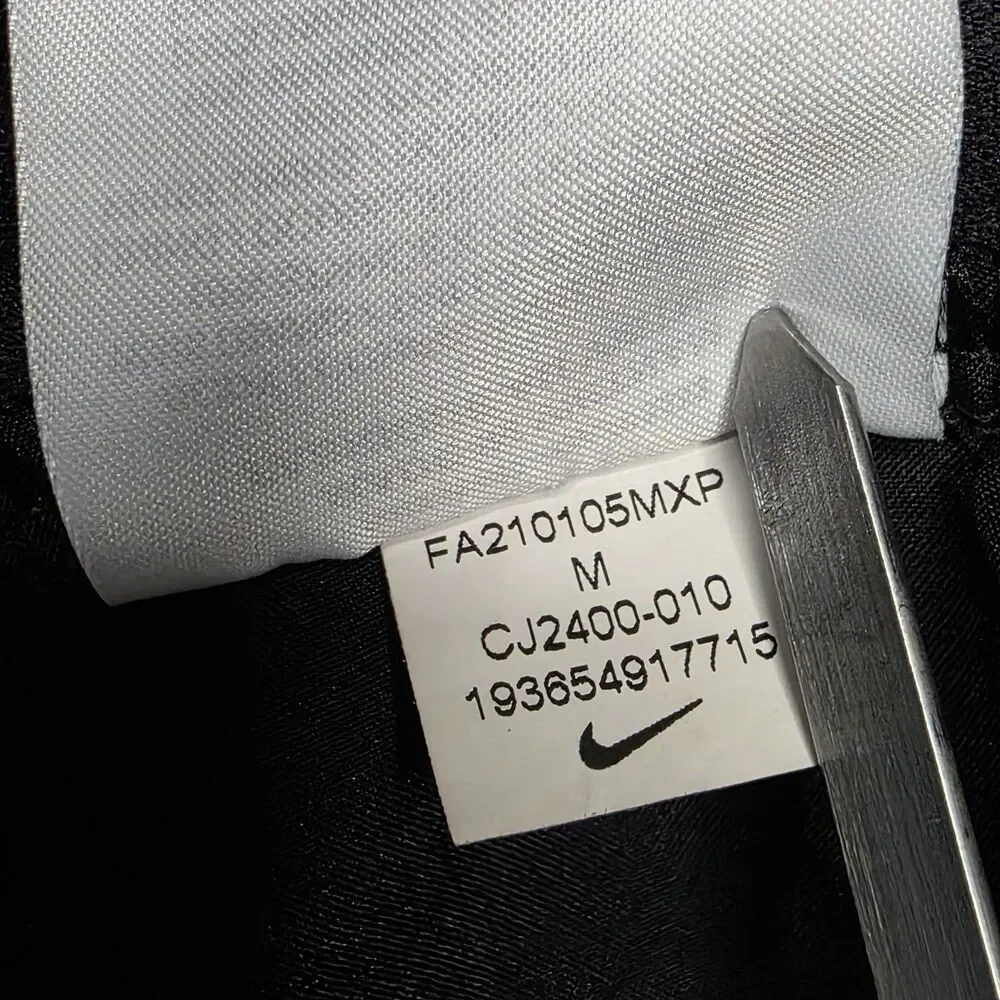 Nike Crew Running Shorts Women’s M Dri-Fit Black Reflective CJ2400 Lined